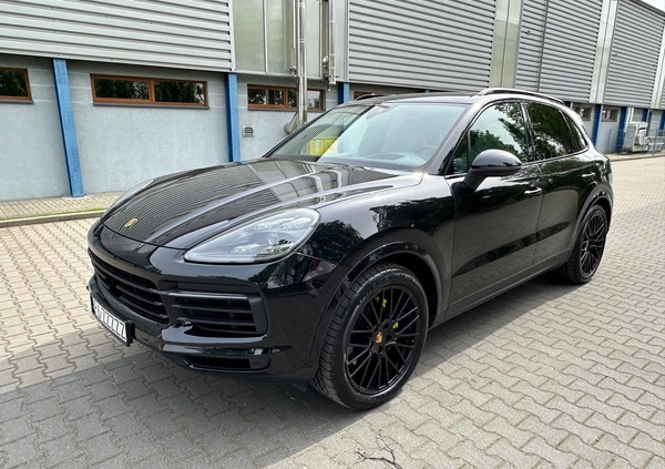 Porsche Cayenne cena 399900 przebieg: 76600, rok produkcji 2021 z Poznań małe 232